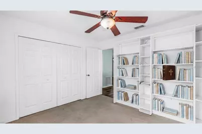 9049 Antigua Drive, Seminole, FL 33777 - Photo 39