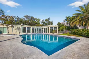 1323 Snell Harbor Dr NE, Saint Petersburg, FL 33704 - Photo 21