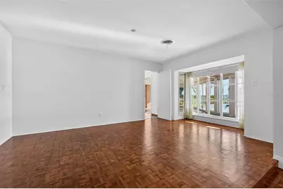 1323 Snell Harbor Drive NE, Saint Petersburg, FL 33704 - Photo 15