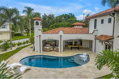 145 Bay Point Drive NE, Saint Petersburg, FL 33704 - Photo 3