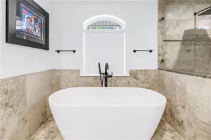 145 Bay Point Dr NE, Saint Petersburg, FL 33704 - Photo 31