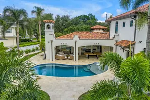 145 Bay Point Dr NE, Saint Petersburg, FL 33704 - Photo 47