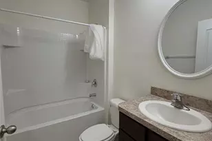 10212 Hawk Storm Ave, Tampa, FL 33610 - Photo 15