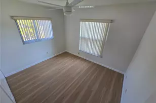 9994 83rd St, Seminole, FL 33777 - Photo 11