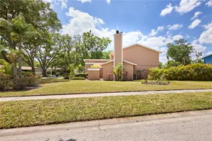 3103 Taragrove Dr, Tampa, FL 33618 - Photo 43