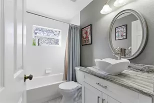 391 Wood Bridge Ave, Tarpon Springs, FL 34689 - Photo 33