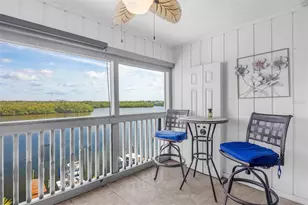 803 Bahia Del Sol Dr, Ruskin, FL 33570 - Photo 17