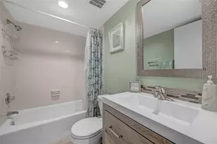 803 Bahia Del Sol Dr, Ruskin, FL 33570 - Photo 25