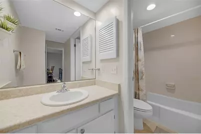 803 Bahia Del Sol Drive #B, Ruskin, FL 33570 - Photo 21