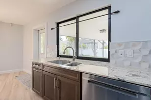 110 17th St, Belleair Beach, FL 33786 - Photo 9