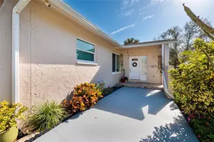 6001 19th St NE, Saint Petersburg, FL 33703 - Photo 5