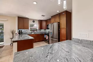 6001 19th St NE, Saint Petersburg, FL 33703 - Photo 11