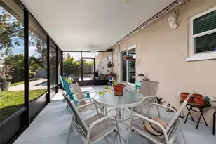 6001 19th St NE, Saint Petersburg, FL 33703 - Photo 9