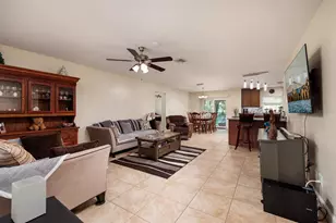 6001 19th St NE, Saint Petersburg, FL 33703 - Photo 17