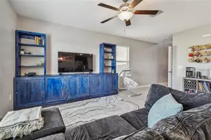 12775 Maple Bonsai Dr, Riverview, FL 33579 - Photo 5