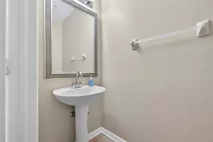 3401 High Hampton Cir, Tampa, FL 33610 - Photo 7