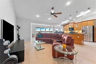 2936 68th Ave S, Saint Petersburg, FL 33712 - Photo 7