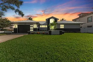 2936 68th Ave S, Saint Petersburg, FL 33712 - Photo 1