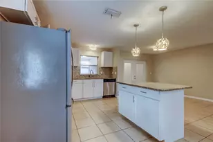 5760 71st St N, Saint Petersburg, FL 33709 - Photo 17