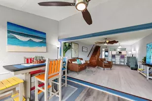 9434 Tara Cay Ct, Seminole, FL 33776 - Photo 3