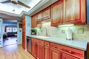 8198 Terrace Garden Dr N, Saint Petersburg, FL 33709 - Photo 19