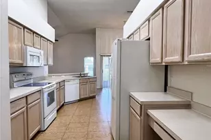 9007 Westbay Blvd, Tampa, FL 33615 - Photo 9