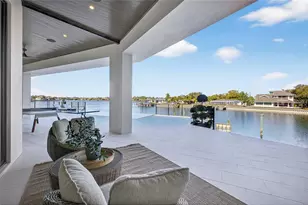 1075 31st Terrace NE, Saint Petersburg, FL 33704 - Photo 35