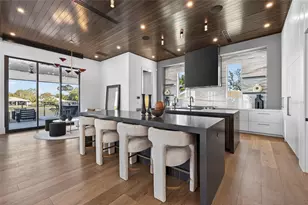 1075 31st Terrace NE, Saint Petersburg, FL 33704 - Photo 7