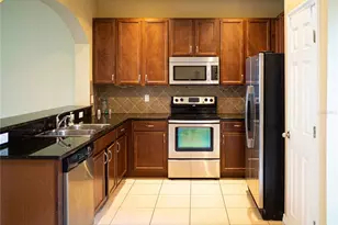 12636 Carlby Cir, Tampa, FL 33626 - Photo 7