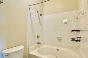 10110 Winsford Oak Blvd, Tampa, FL 33624 - Photo 13