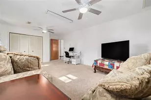 5531 Manatee Point Dr, New Port Richey, FL 34652 - Photo 39