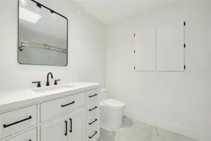 5531 Manatee Point Dr, New Port Richey, FL 34652 - Photo 43