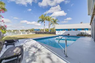 5531 Manatee Point Dr, New Port Richey, FL 34652 - Photo 19