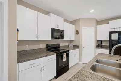 15501 Wicked Strong Street, Sun City Center, FL 33573 - Photo 9