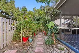 1645 15th St N, Saint Petersburg, FL 33704 - Photo 35