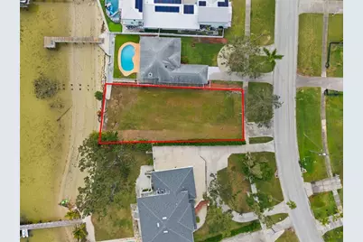 6043 Bayou Grande Boulevard NE, Saint Petersburg, FL 33703 - Photo 9