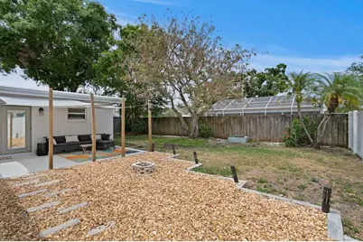 8407 Granite Place, Tampa, FL 33615 - Photo 41