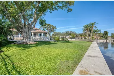 5918 Bahama Shores Drive S, Saint Petersburg, FL 33705 - Photo 55