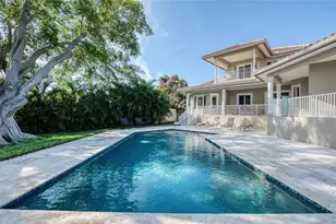 5918 Bahama Shores Dr S, Saint Petersburg, FL 33705 - Photo 57