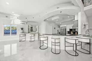 42 Midway Island, Clearwater Beach, FL 33767 - Photo 11