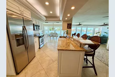 812 Island Way, Clearwater Beach, FL 33767 - Photo 29