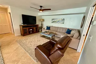812 Island Way, Clearwater Beach, FL 33767 - Photo 25