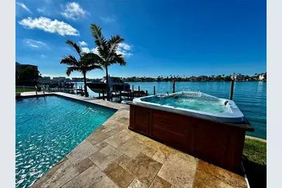 812 Island Way, Clearwater Beach, FL 33767 - Photo 65