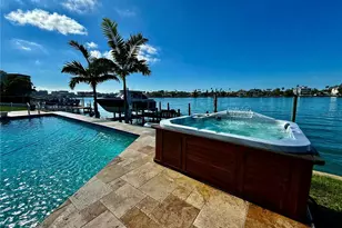 812 Island Way, Clearwater Beach, FL 33767 - Photo 65