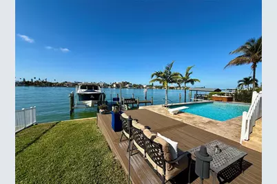 812 Island Way, Clearwater Beach, FL 33767 - Photo 61