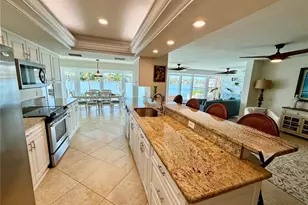 812 Island Way, Clearwater Beach, FL 33767 - Photo 31