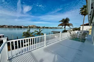 812 Island Way, Clearwater Beach, FL 33767 - Photo 77