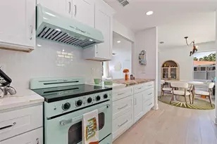 1579 Bayshore Blvd, Dunedin, FL 34698 - Photo 17