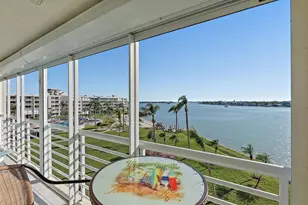 6001 Bahia Del Mar Cir, Saint Petersburg, FL 33715 - Photo 13