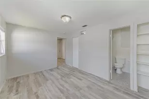 969 2nd Ave NE, Largo, FL 33770 - Photo 17